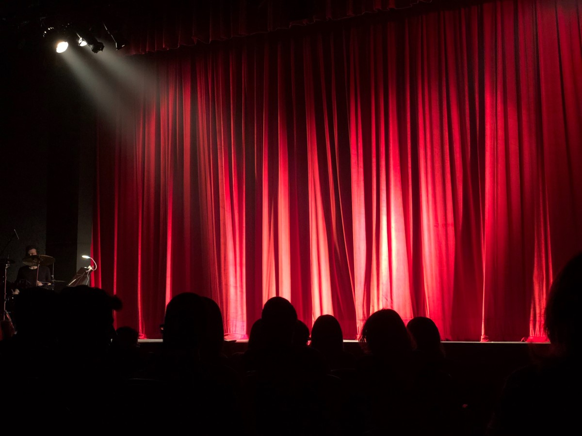 NEUSTART KULTUR: Theater in Bewegung