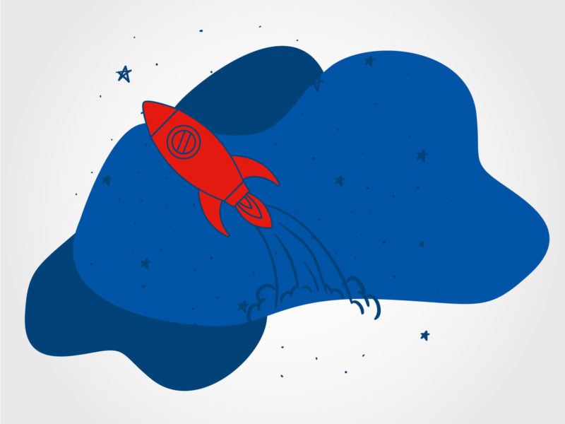Minimalistische Illustration einer roten Rakete, die durch eine blaue, wolkenartige Form fliegt. Die Rakete hat ein kreisförmiges Symbol auf der Seite und hinterlässt einen Schubstrahl. Um sie herum sind kleine blaue Sterne verteilt. Der Hintergrund ist hellgrau. Der Stil ist flach und grafisch.